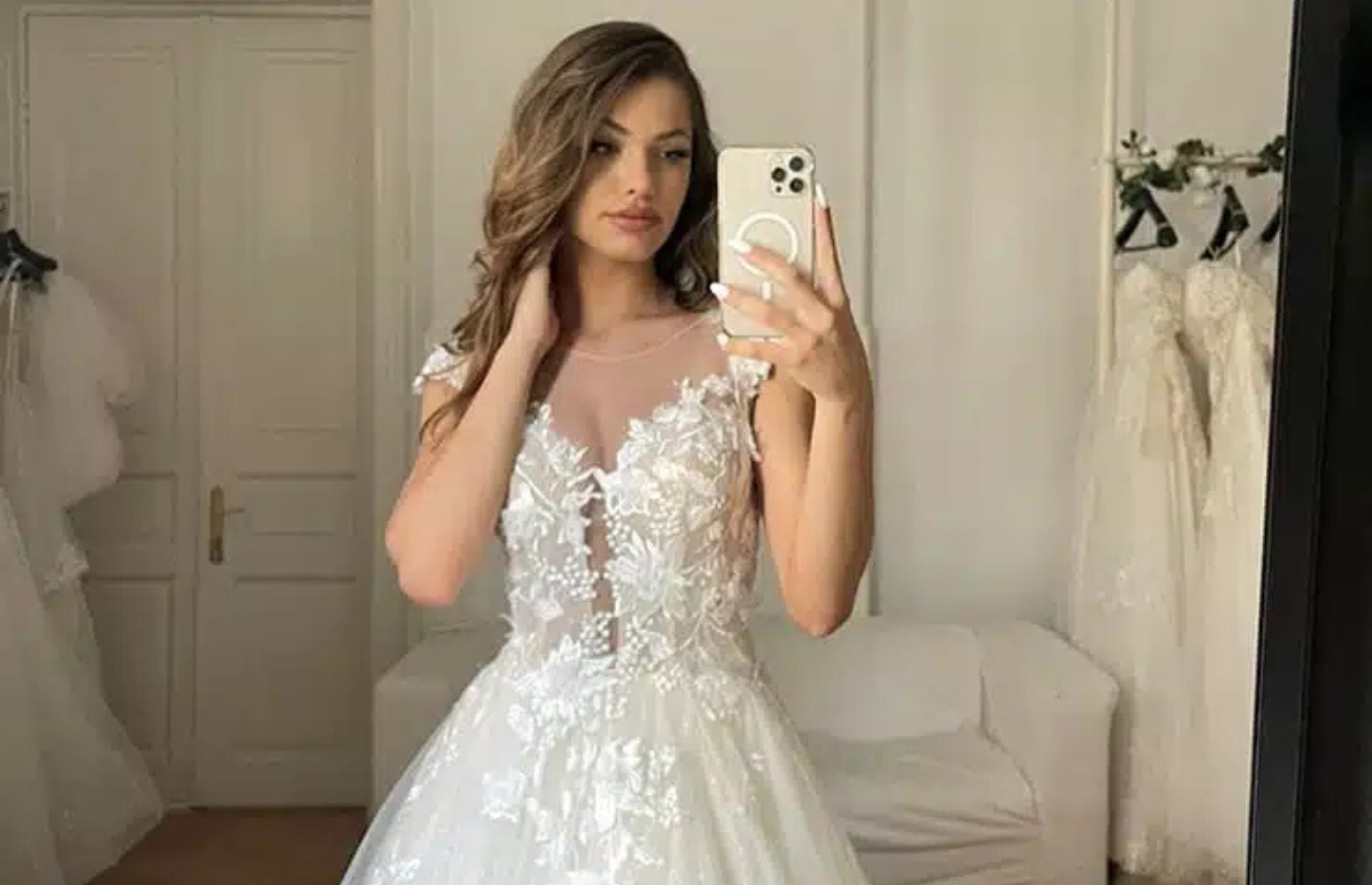 Black and White Minimalist Fashion Photo Collage Banner 391 x 271 px 1500 x 1000 px 1600 x 1000 px 1550 x 1000 px 5