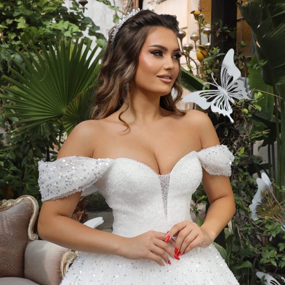 Rochie mireasa printesa Glow 2 scaled 1
