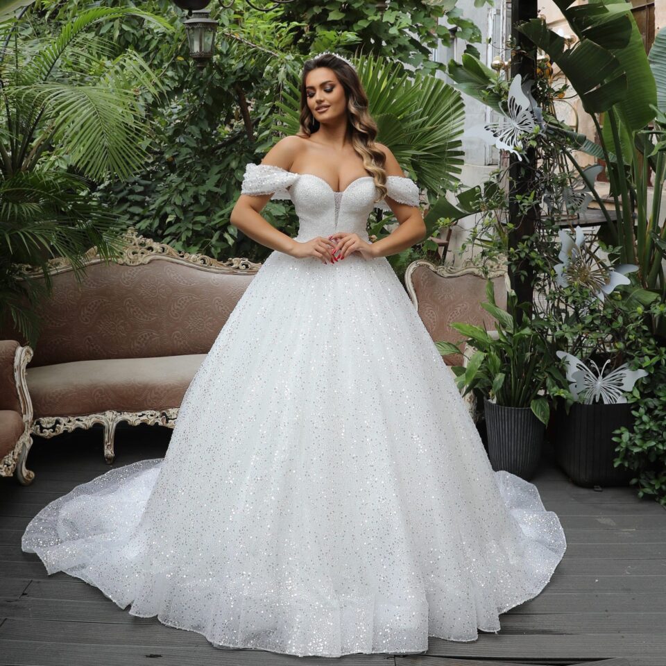 Rochie mireasa printesa Glow scaled 1