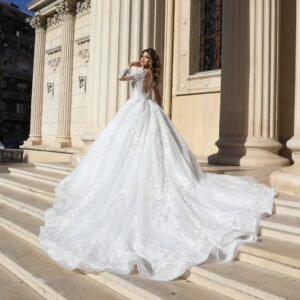 Rochie mireasa printesa Griffin 3 scaled 1