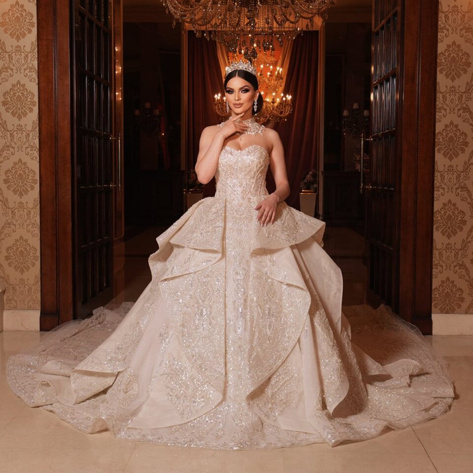rochie de mireasa 2024 stil printesa aurora