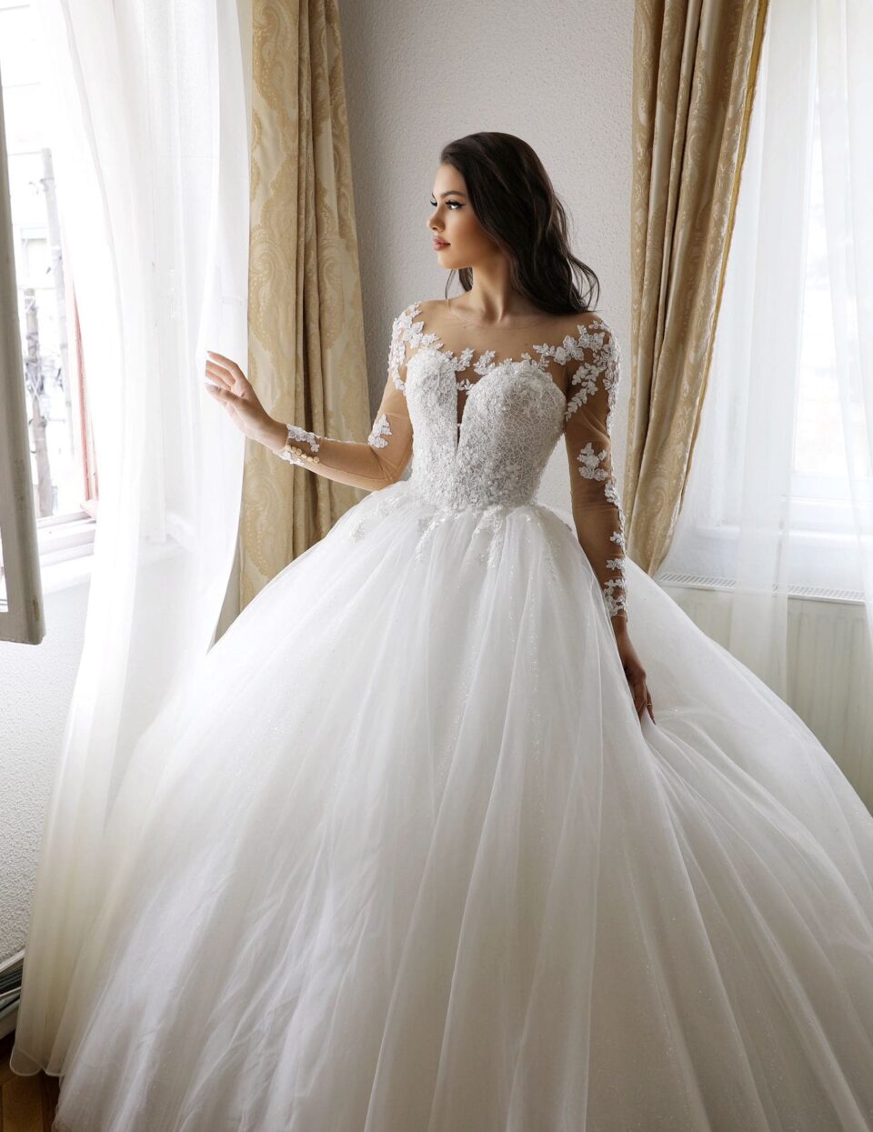 rochie de mireasa charlie