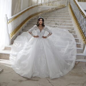rochie de mireasa cu pietre ava