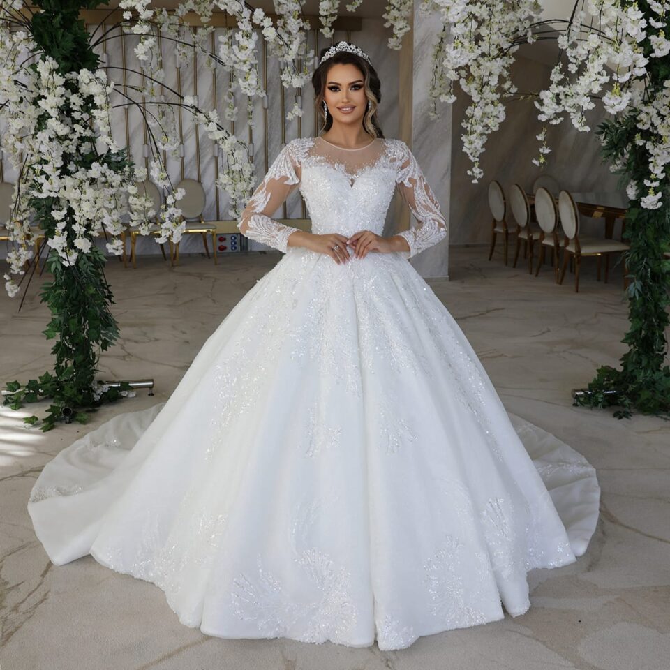rochie de mireasa printesa cu maneci
