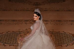 rochie-de-mireasa-printesa-cu-pietre-2024-antoinette.jpg
