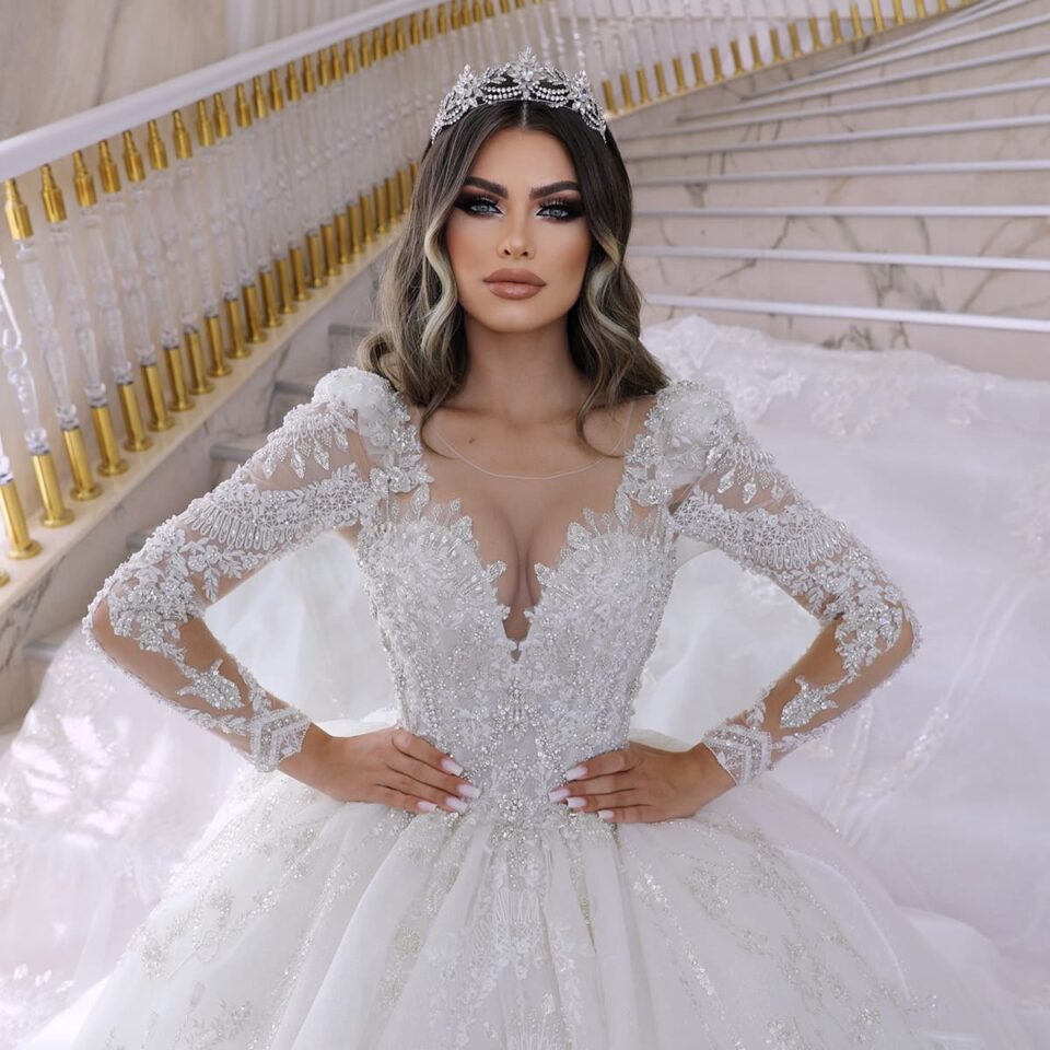rochie de mireasa printesa cu pietre ava