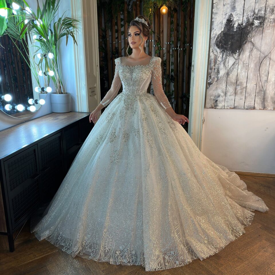 rochie de mireasa printesa cu sclipici aleena