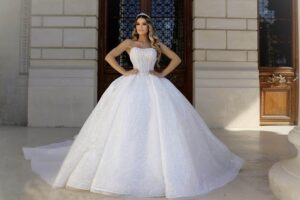 Rochii de mireasa tip corset fara maneci