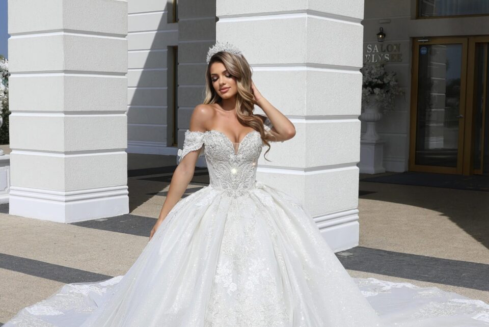 Rochie-mireasa-printesa-Grace-scaled-1