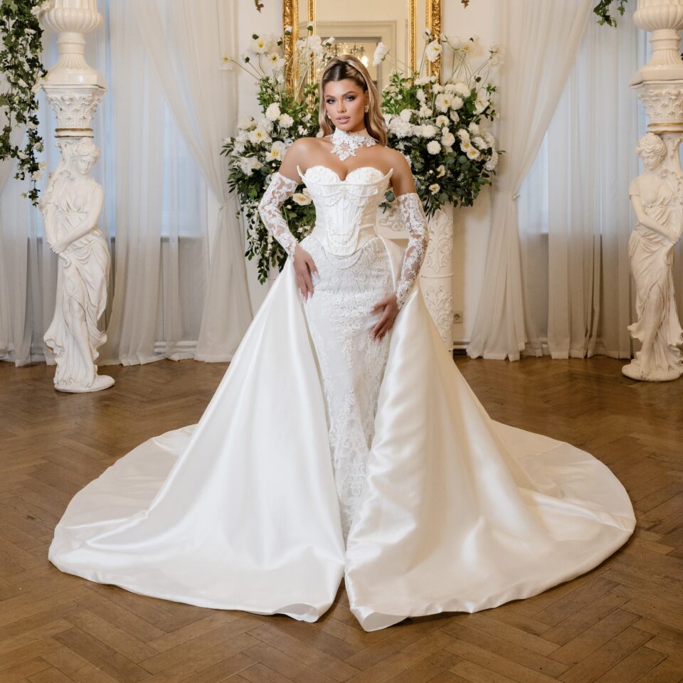 Rochie de mireasa Porcelain